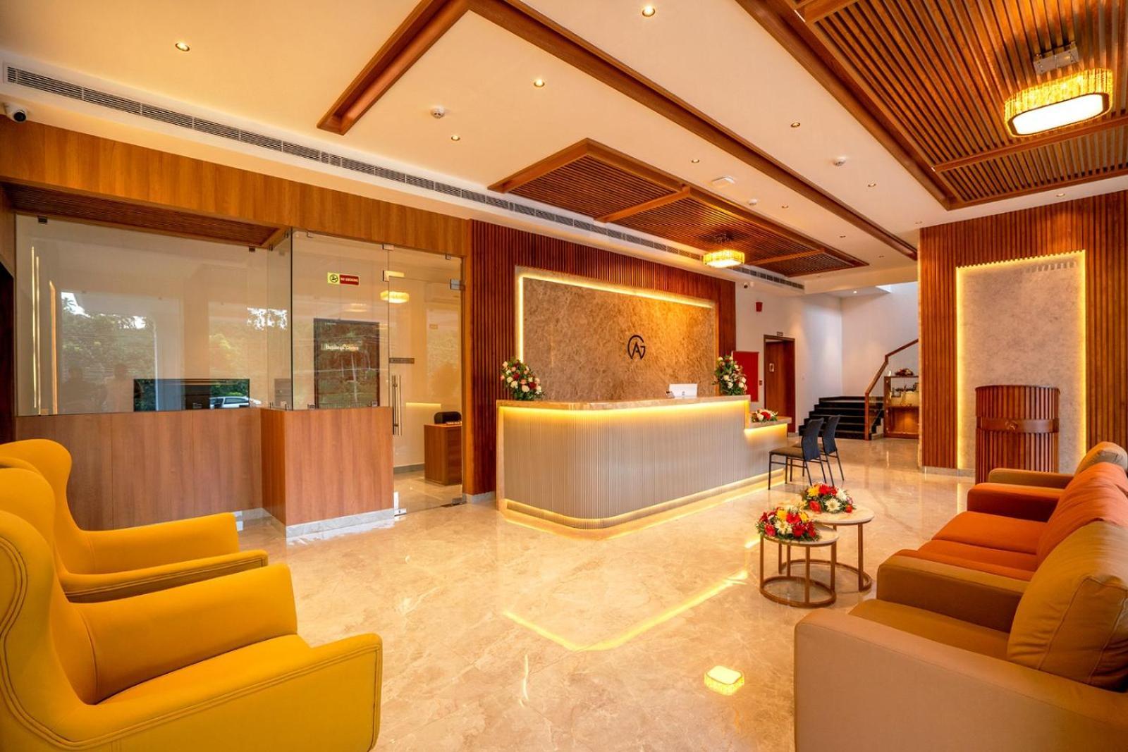 Hotel Grand Avenue Pambadi Exterior foto